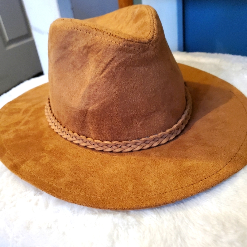 Velvet western style hat
